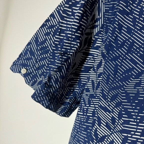 Ben Sherman Blue Leaf Print Short Sleeve Button Up Size XL - Picture 3 of 5